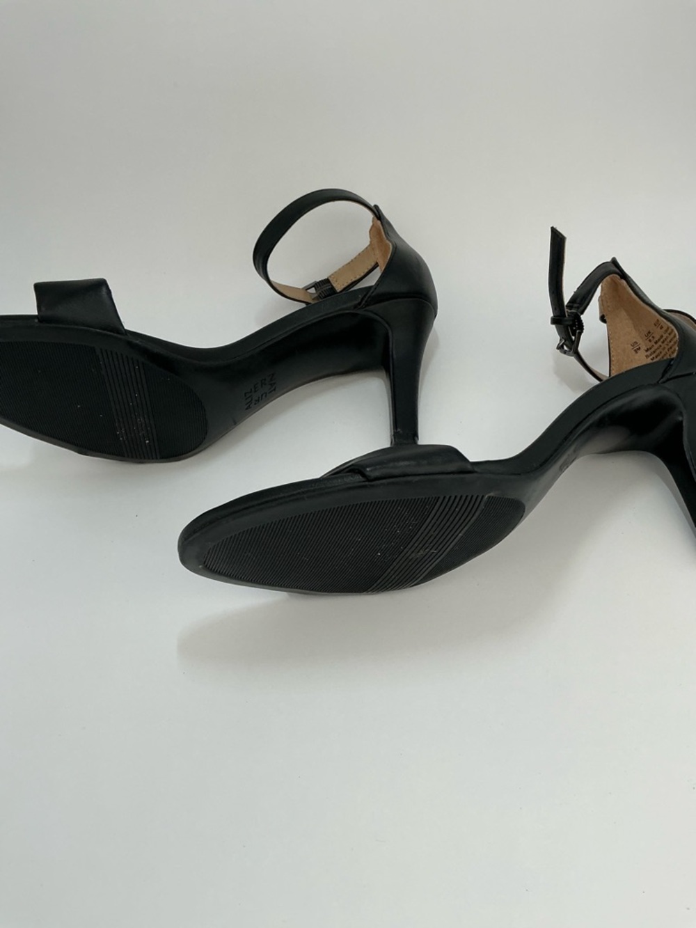 Naturalizer Black Ankle Strap Heels Size 9 Comfort Flex Sandals - Picture 11 of 11